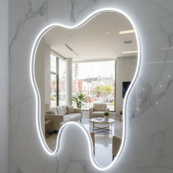 Espejo Muela Luz Neón 58x63cm